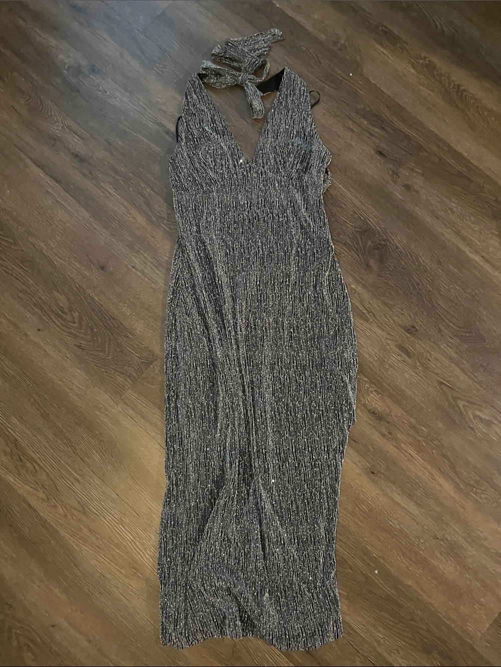 Lulu's Silver Metallic V-Neck Halter Midi Dress
